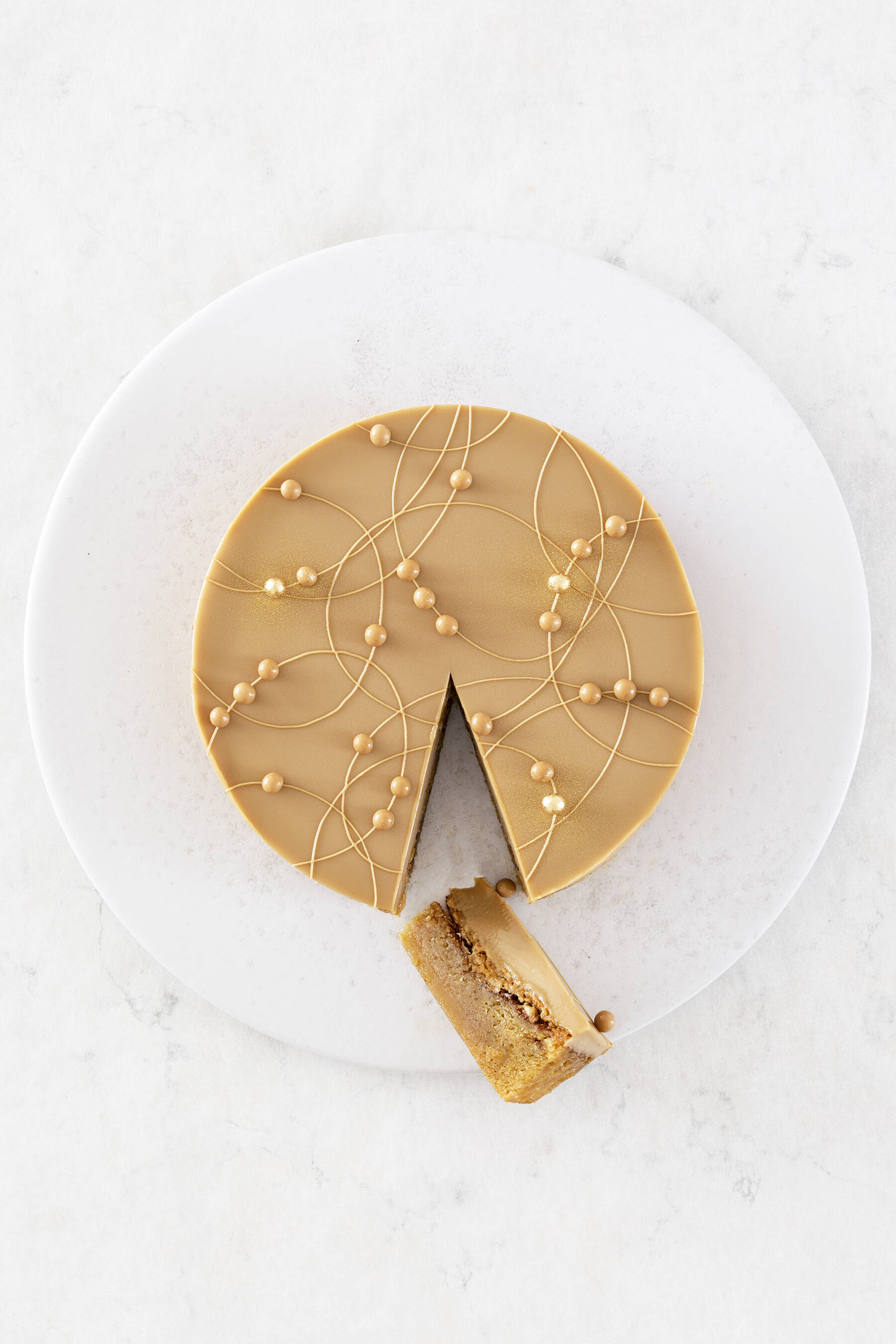 Caramel cake